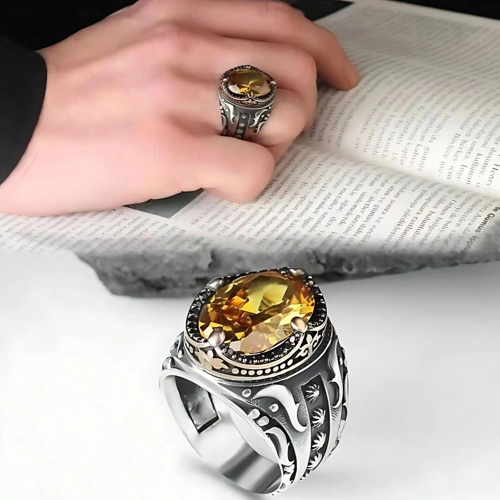 Classic silver business ring with Cubic Zirconia decoration, suitable for daily wear or as an engagement ring for men