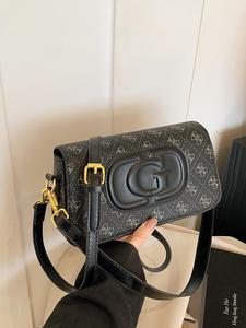 Women's Fashionable Temperament Shoulder Bag, Simple and Atmospheric Versatile Shoulder Bag for Work, School, Daily Commuting, Street Shopping