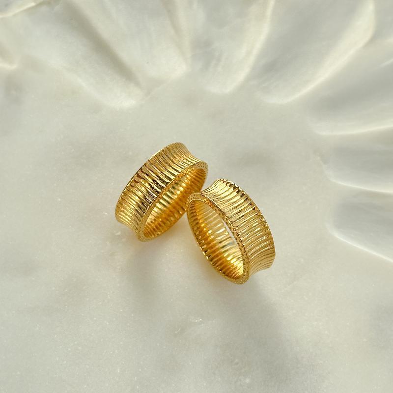 Gold Ruffle Ring 2