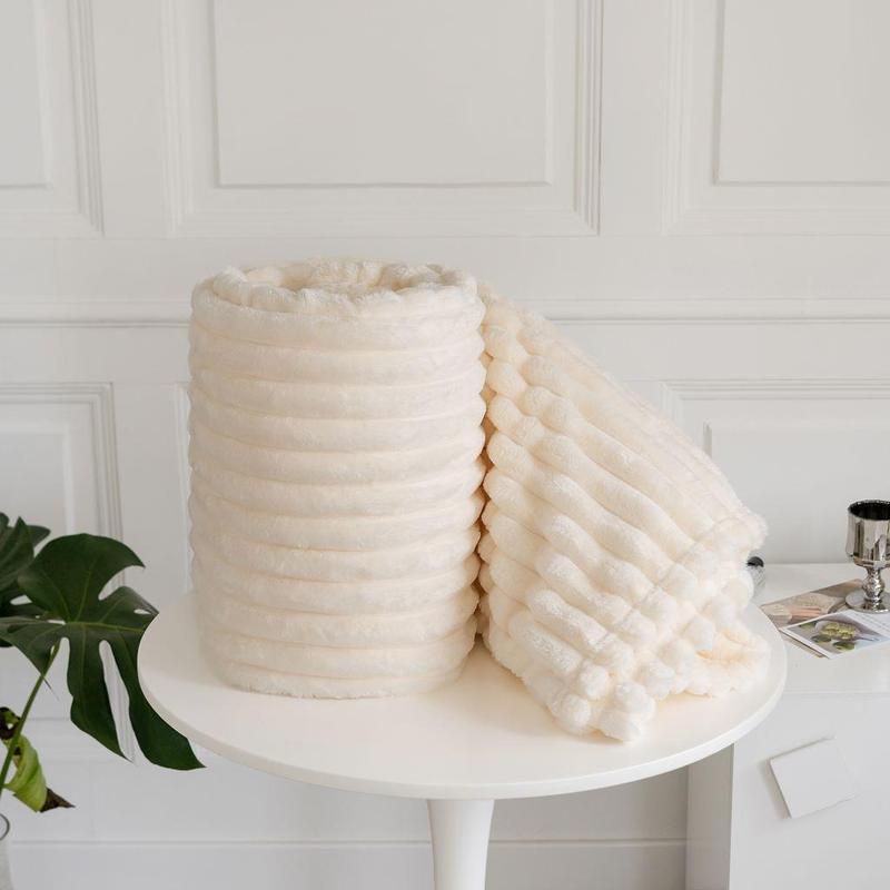Luxury Chunky Cord Ribbed Throw, Mink Throw, Mink Blanket Over Sofa Bed Super Soft Large Fluffy Blankets Roll-Packed -Available in Multiple Colors 7