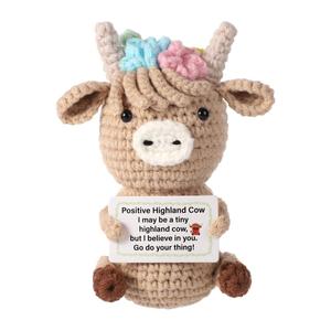 Cute Cow Design Crochet Highland Cow with Positive Card, Diy Knitting Toy, Handmade Knitting Toy for Friends & Family, Home Party Stuffed Animal Decoration, Doll Toys for Boys, Soft Stuffed Animal, Huggable Stuffed Animal, Cuddly Doll Gift, Crochet Figure