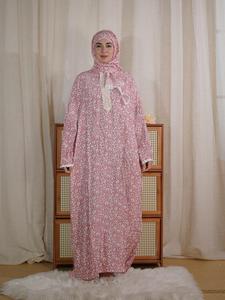 Women's Ditsy Floral Print Contrast Lace Lettuce Trim Arabian Hijab All-in-one Dress, Elegant Bishop Sleeve Zipper Long Sleeve Maxi Muslim Dress, Ladies Islamic Clothing for All Seasons