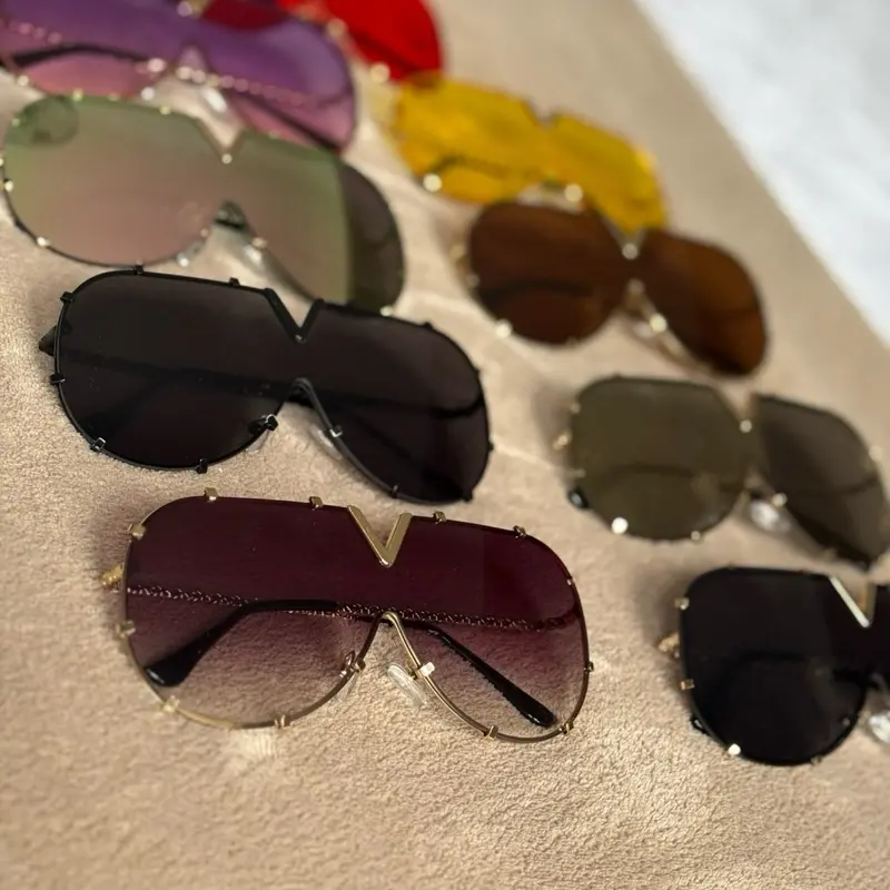 COCO- Oversized V aviator designer sunglasses