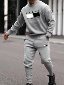 Men's Letter Print Sweatshirt & Sweatpants Two-piece Set, Casual Fashion Cozy Breathable Two Piece Outfits for Daily Outdoor Wear, Men Clothes for Fall & Winter