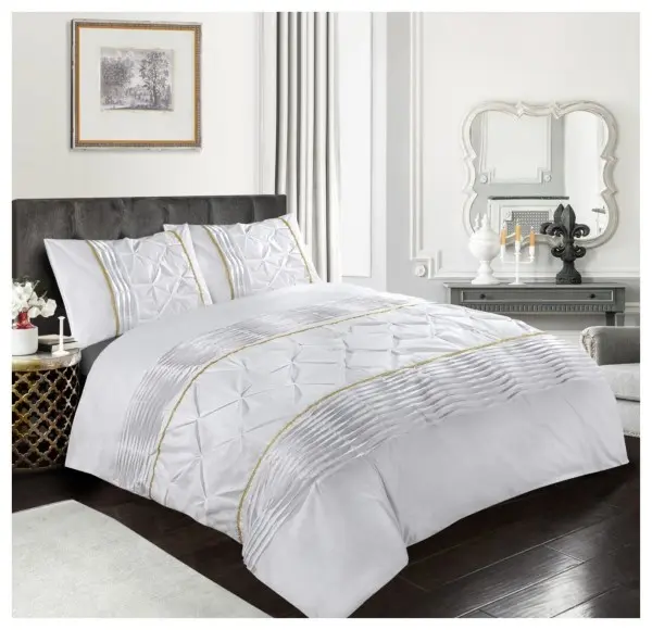 Luxury Antoinette Damask Floral Duvet Cover Set – Reversible Polycotton Quilt Cover for Double and King Size Beds, Eleanor Pintuck Stripes Design, Soft 200 Thread Count, Easy Care Summer Bedroom Décor, Buttons Closure, Includes Duvet and Pillow Cases 2
