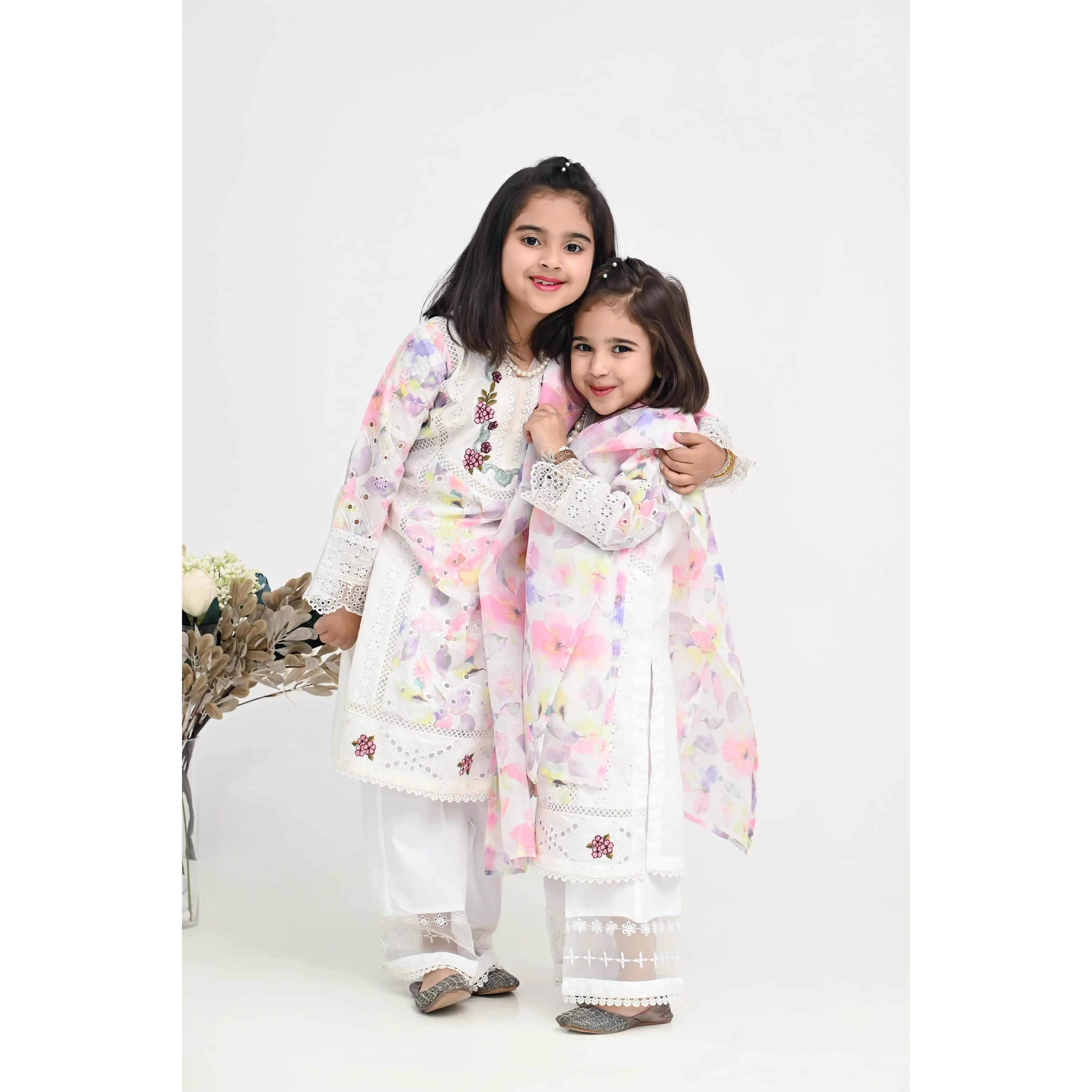 Motif Girls Cotton Printed Suit