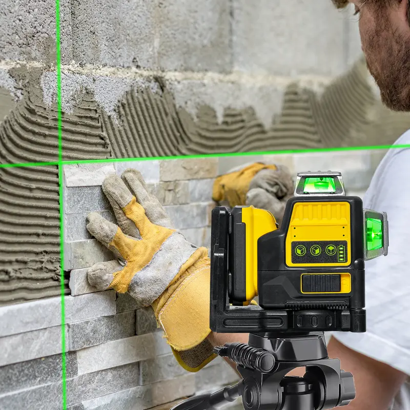 12 Lines 3 Sides 360 Â° Vertical Laser Level with Green Light 1