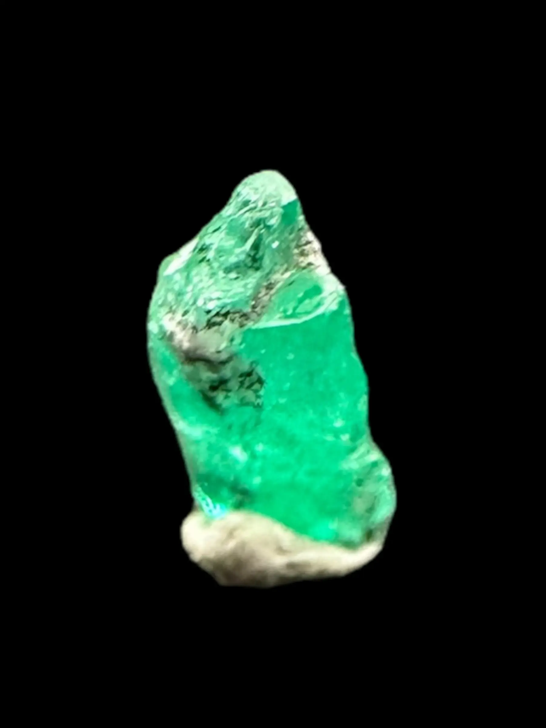natural emerald crystal, raw emerald, green emerald crystal, emerald specimen, rough emerald crystal, emerald collector gift
