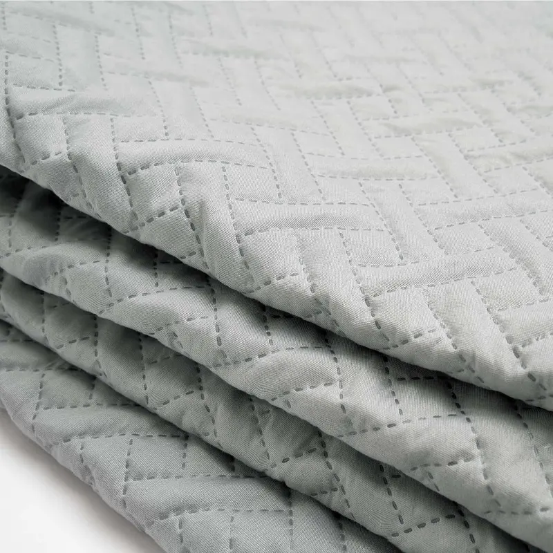 Brentfords Bed Throw King Size Geometric Pinsonic Quilted Bedspread, Luxurious Super Soft Silver Grey Lightweight King Size Quilted Blanket Throw Over for Sofa, 200 x 240cm 5