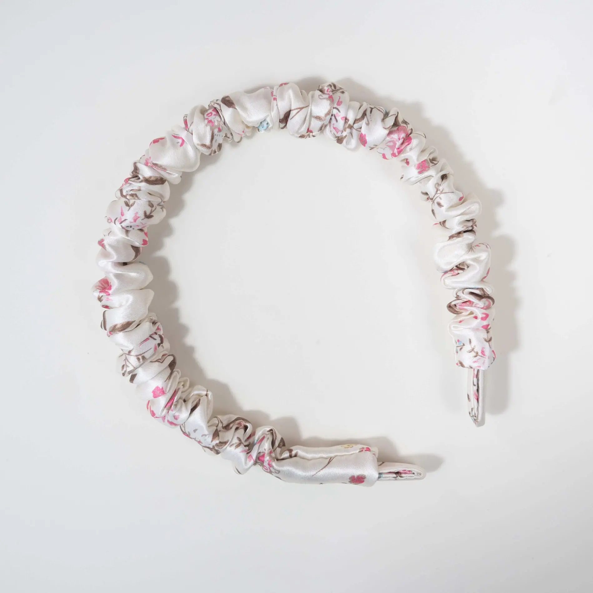 Skinny Ruched silk headband, No damage or snagging