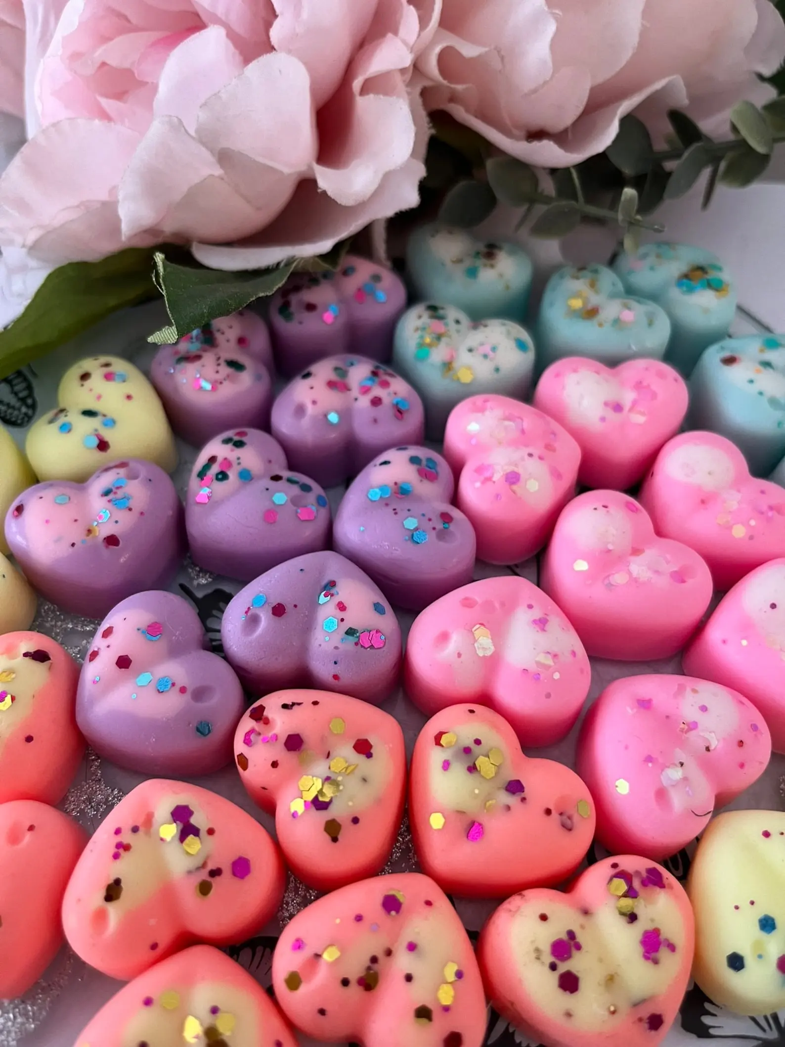NEW Love Heart Wax Melt Pouches - 25 Pouches with Perfume Laundry & Aftershave Scents - Decor Freshener Scented