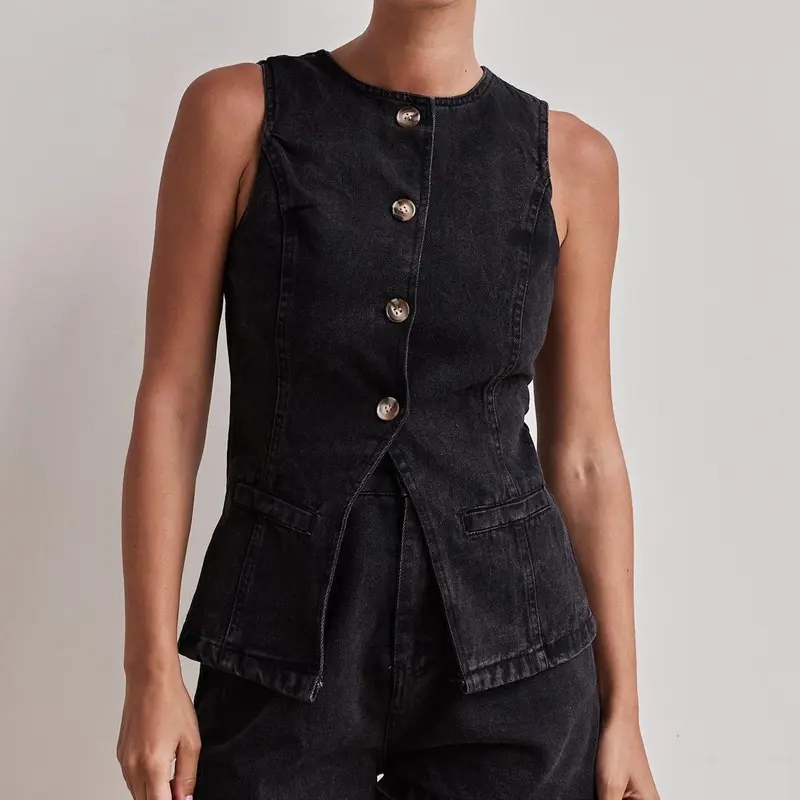2025 spring and summer new fashion sleeveless waist high waist loose denim shorts and vest set 7