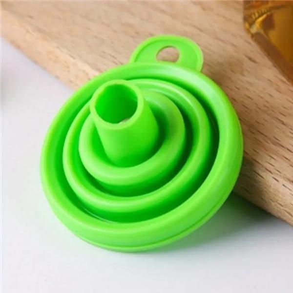 1Pc Collapsible Funnel, Small Funnels for Filling Bottles, Silicone Kitchen Funnel, for Filling Bottles Containers Kitchen, Garage and Labs, Bottle Filing Essential Oil, Arts, Crafts, Sand 5