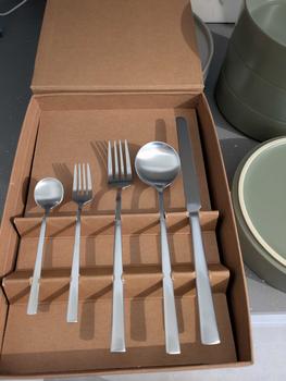 Product Review of Big Plates (4 Piece Set) from g**0 2