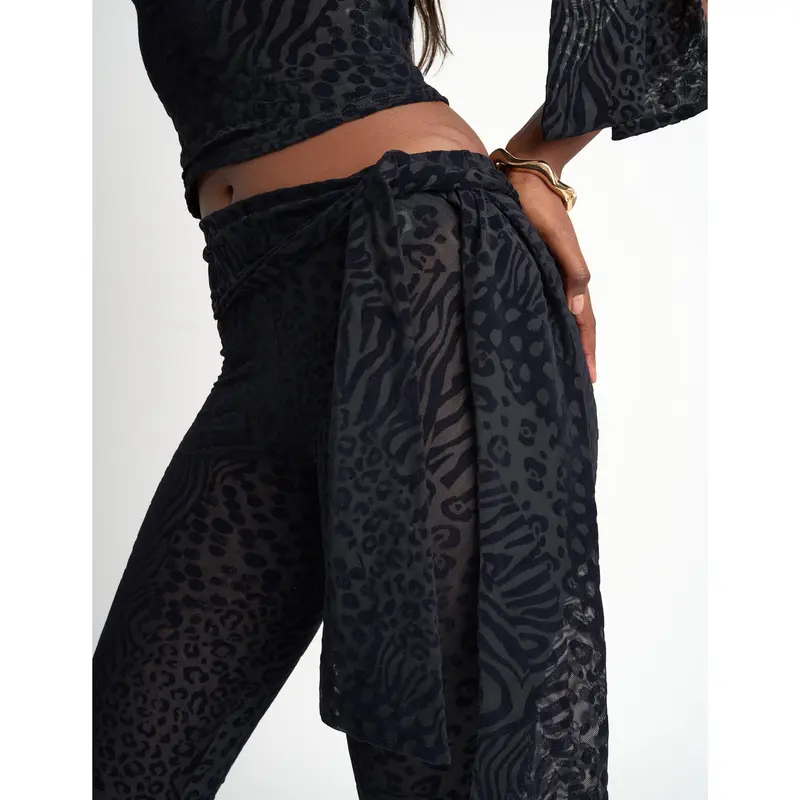 Knot Detail Tie Side Leopard Devore Capri Pants Black 3