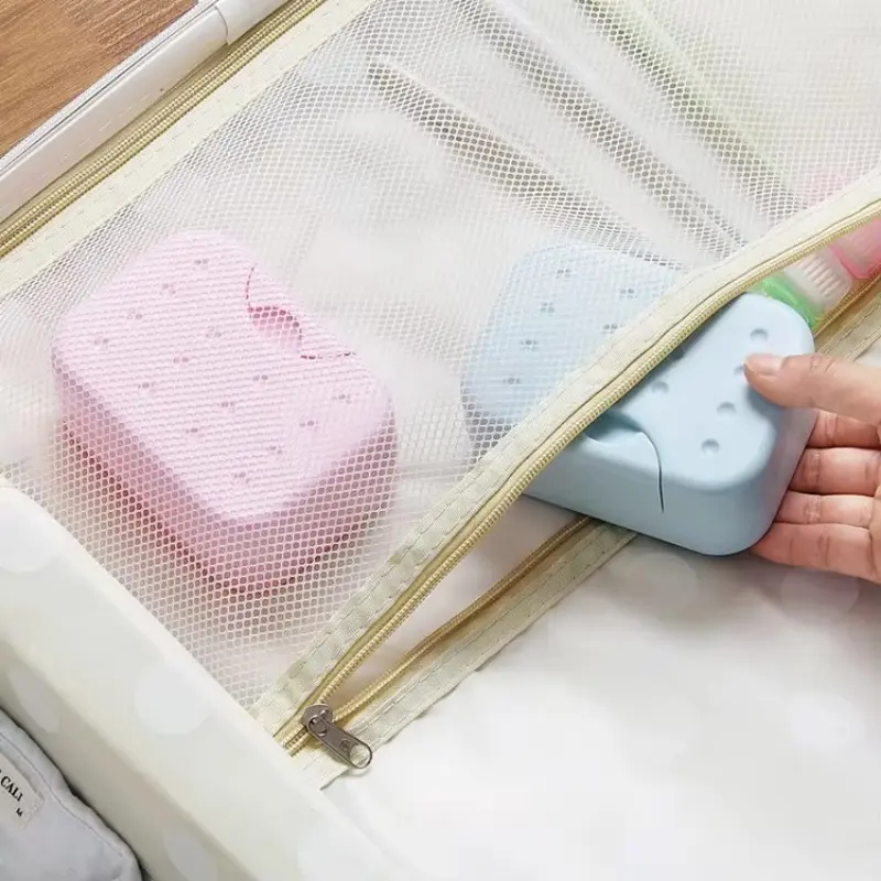New Travel Soap Dish Box Case Holder Hygienic Easy To Carry Soap Holder Box Home Storage Organizer with Strainer Sponge White 2