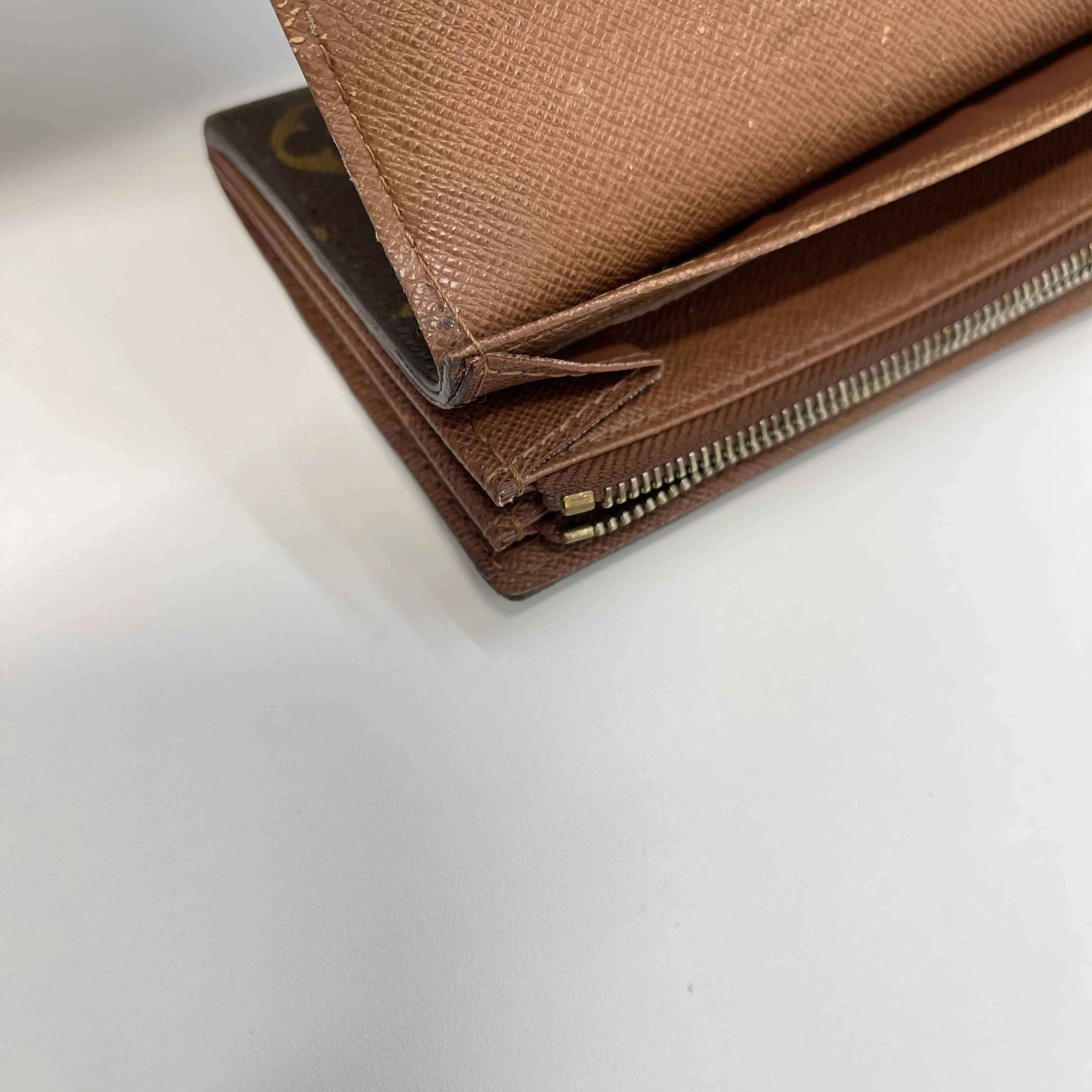 Pre-owned  Louis Vuitton  Women's Monogram Porte Tresor International Purse Brown