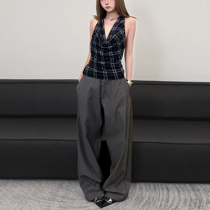 European and American style 2025 spring new women's clothing fashionable and simple halter neck backless design plaid sleeveless small vest Womenswear Comfort 1