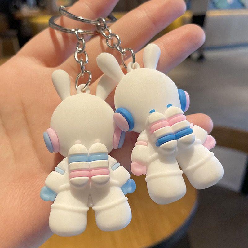 Cute Astronaut Keychain - Perfect for Any Space Fan 1