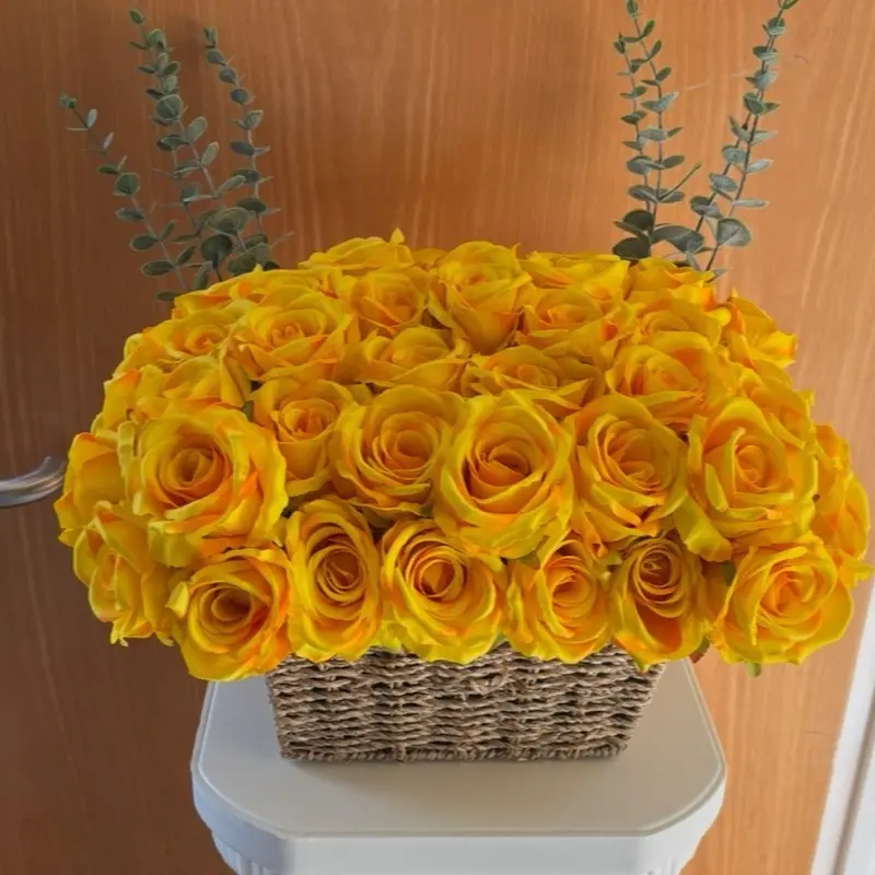 Charming Flower Basket Arrangement Organiser - Ideal for Gifts and Events 0