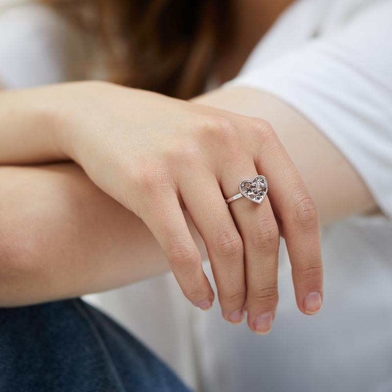 Honey Bee Honeycomb Heart Ring 1
