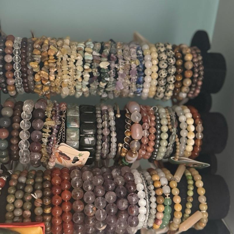 Clear Bead and Chip Crystals Bracelet for Women 4