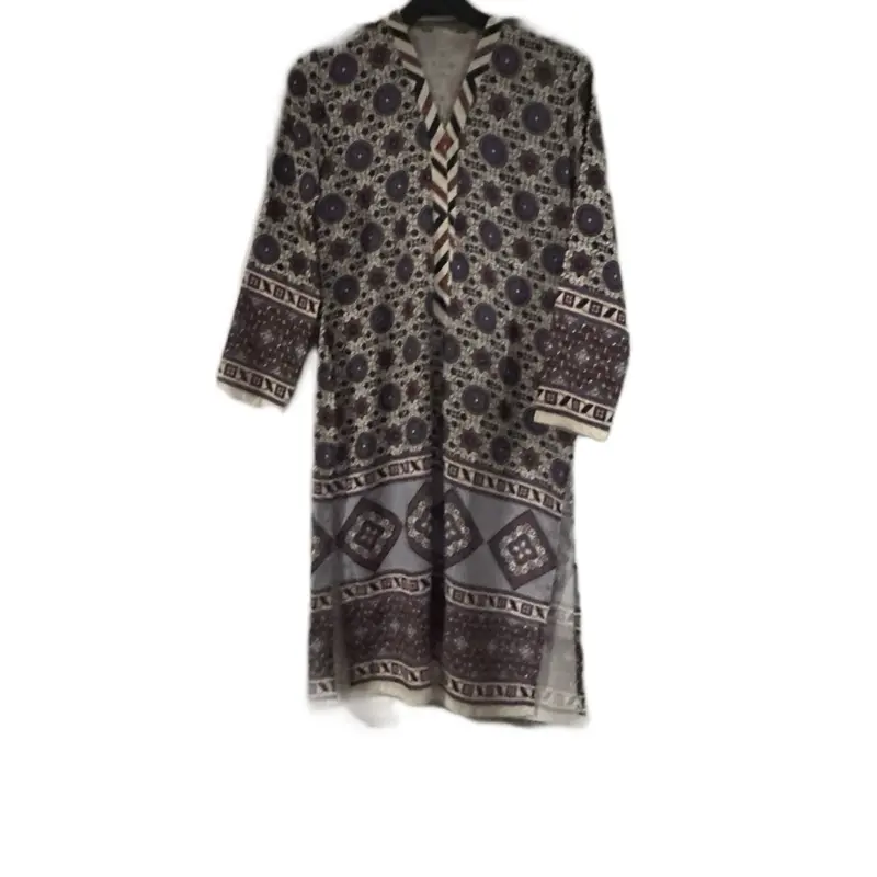 Asian style women’s casual wear kurta.jarjat fabric with beautiful print ,stitching is so beautiful fabric very comfy and long sleeves . Summer Womenswear 4