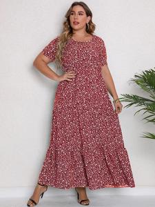 Plus Size Ditsy Floral Ruffle Hem A Line Dress, Boho Short Sleeve Round Neck Dress for Daily Holiday Vacation Wear, Women Plus Clothing for Summer