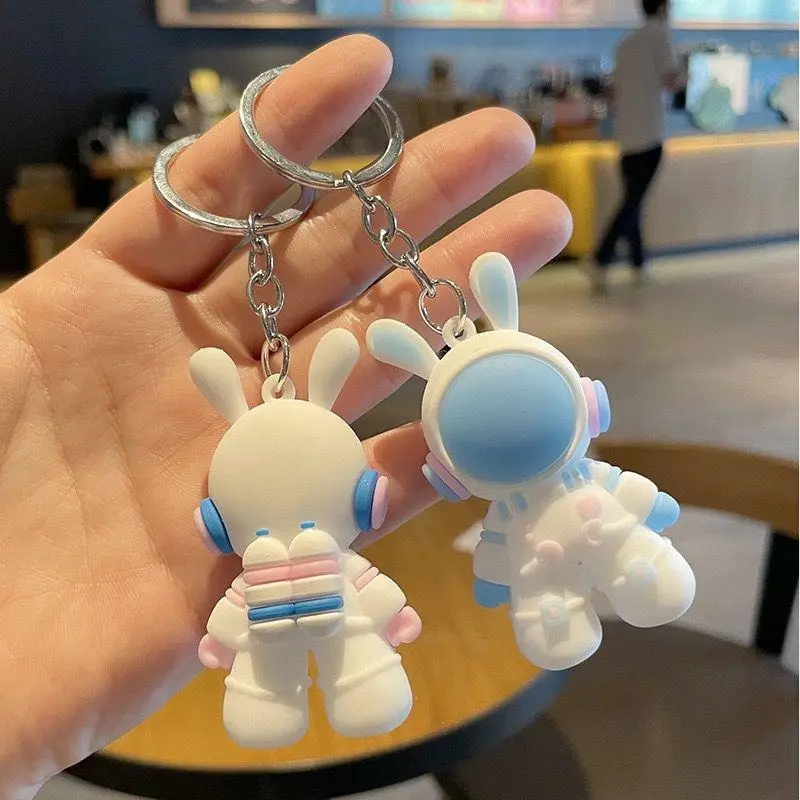 【 Gift default only one set  】 Cute astronaut keychain Space fun.
