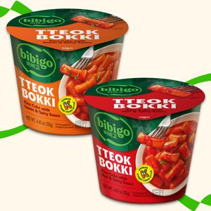 bibigo Variety Cup Bundle Tteokbokki Rice Cake - x2 Cups, SWEET & Spicy Sauce 125g x1, HOT & Spicy Sauce 125g x1 - Authentic Korean Street Food Instant Chewy Snack Topokki Tteokbokki toppoki
