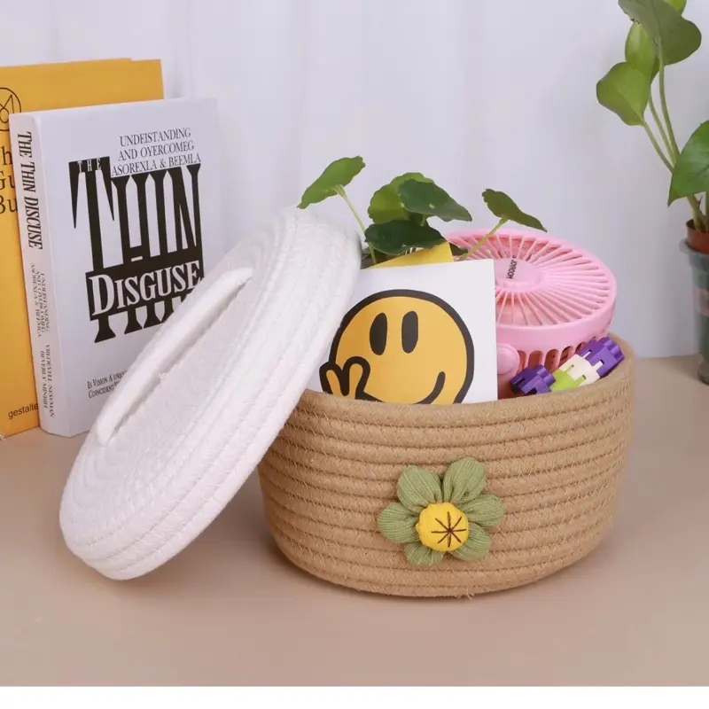 A Set of Three Large Covered Storage Baskets, Handmade Woven Fresh Style Desktop Decoration, Organizing Household Miscellaneous Items 5