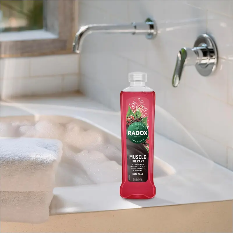 Mineral Therapy Muscle Therapy Bath Soak uniquely blended with minerals, herbs, black pepper & ginseng for a rejuvenating bubble bath 500 ml 1