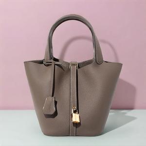 Women's Classic Fashionable Solid Color Bucket Bag, Fashionable Soft Leather Shoulder Bag, Casual Trendy Versatile High-quality Daily Commuting Bag, Girl Fashionable Shopping Bag