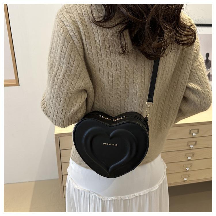 Product Introduction of 2025 New Candy Color Heart Shape Woman's Bags Fashion Korean Style Lady's Shoulder Bags PU Leather Crossbody Bags 5