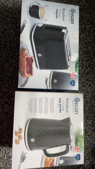 Product Review of 1.7 Litre Textured Windsor Kettle from s**e 0