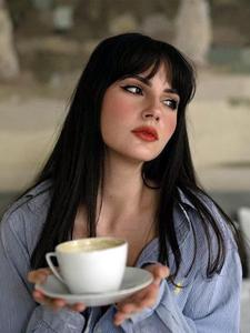 Fashion Straight Human Hair Wigs with Bangs, 180% Density Natural Black Remy Scalp Top Full Machine Made Wigs, Glueless Wigs Human Hair Wig for Women Daily Use