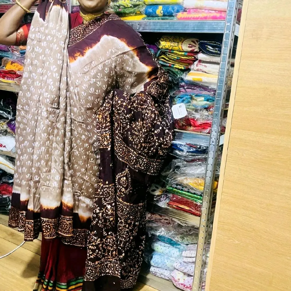 Bangladeshi pure comilla silk batik super soft blanded with Blouse pic