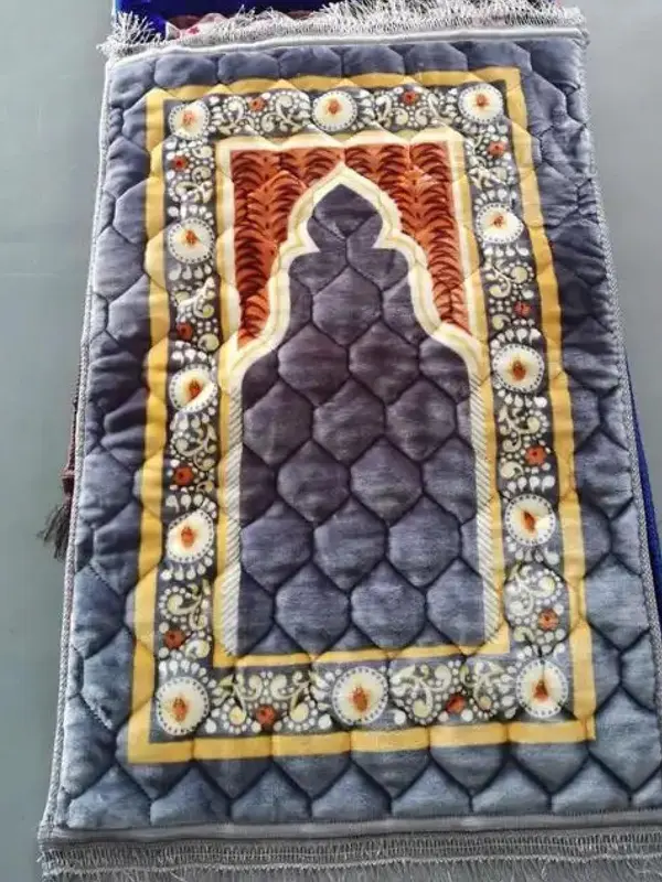 Muslim Islamic Prayer Mat Cushioned Musallah Namaz Rug - 80 x 120cm, Extra Thick, Durable, Portable 4