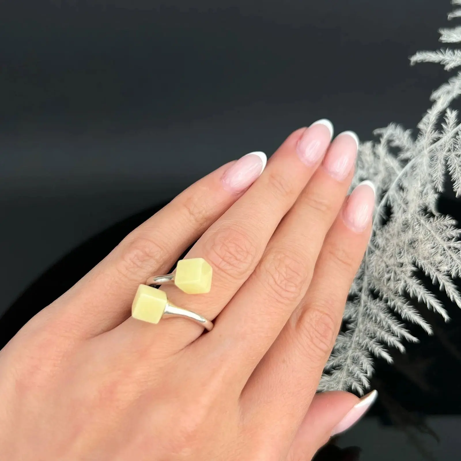 Silver Ring With Amber Cuba