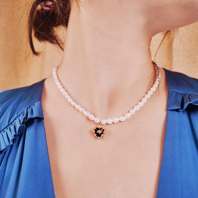 Product Introduction of 90s Rose High Quality Customize Classy Black Heart Pendant Necklace, Summer Trendy Elegant Freshwater Pearl Charm Choker, Chic Adjustable Necklace for Women, Womenwear Daily Accessories Jewellery, All Match Exquisite Daily Clothing Dector, Girly Mom Gift 13
