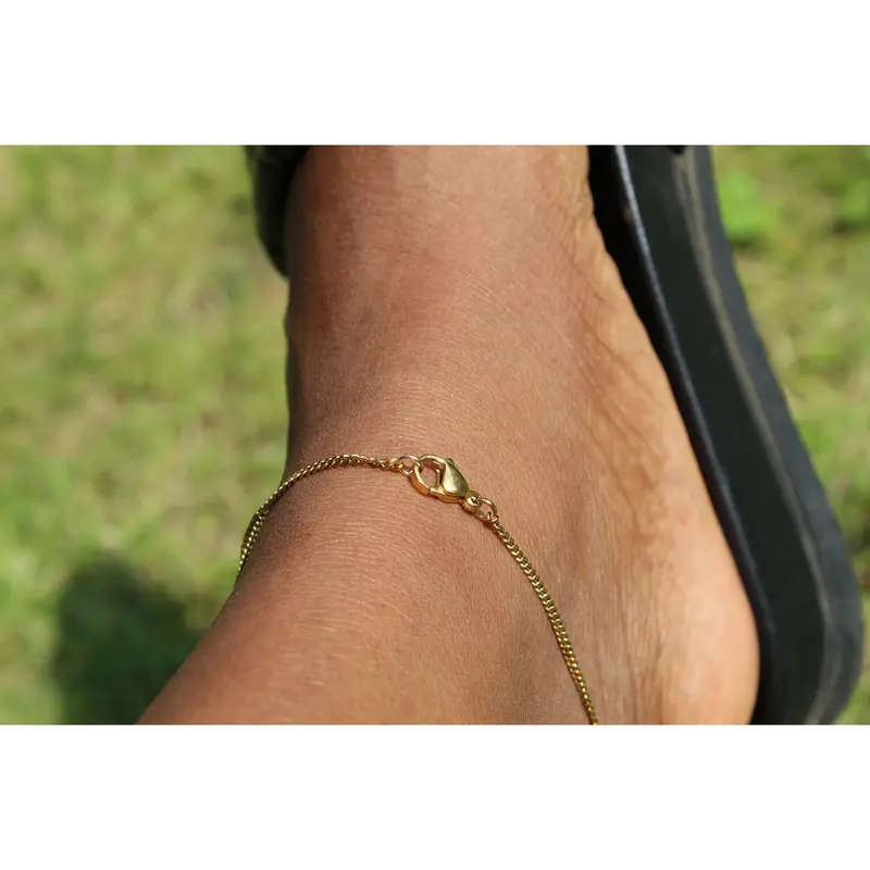 Abeni || Gold Curb Chain Anklet 1