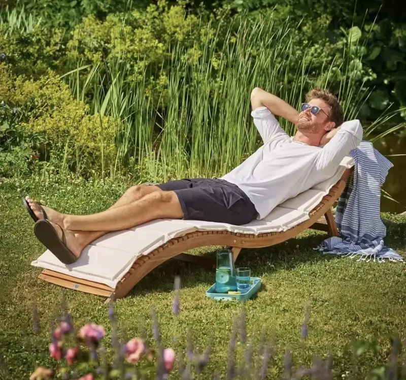 Foldable Wooden Sun Lounger | Ergonomic Design Garden Deck Chair | FSC-certified Acacia Wood outdoor 2