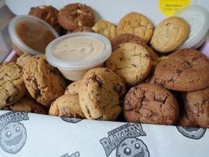 Snackbox 20 Cookie 2 Dip Fresh Biscuit Snack Dessert 4 Flavour Dipping Dunking Box