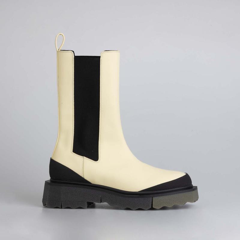 Women's Off White Calf Sponge Chelsea Boots in Cream 0
