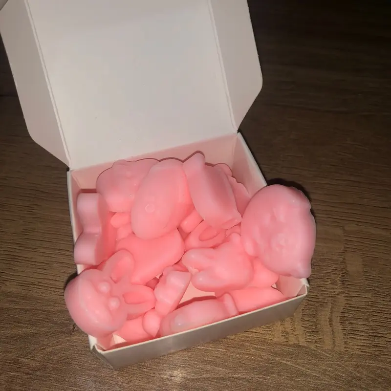 Mini Easter wax melt surprise 5