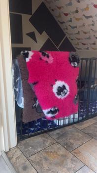 Product Review of Vet Bed Non-Slip Vet Bedding Premium Quality from v**s 0