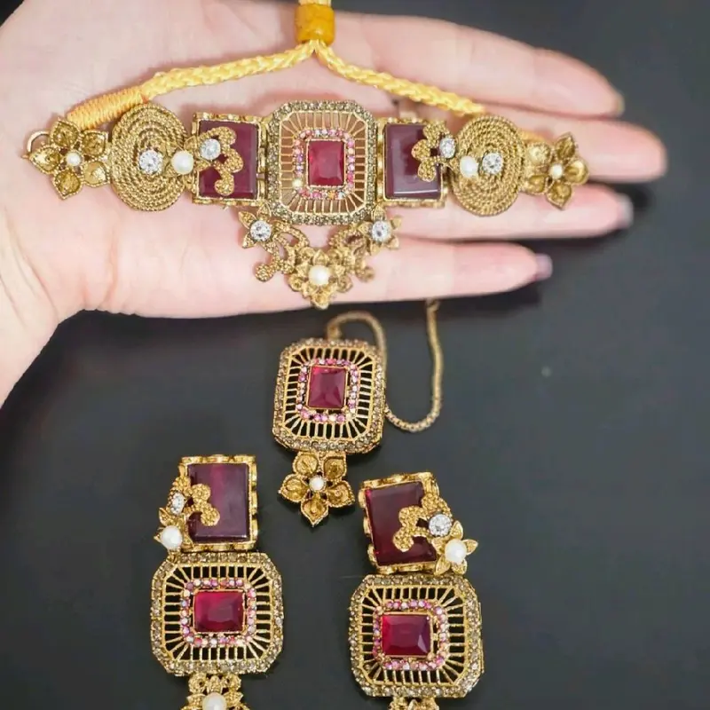 Turkish choker set.In ruby colour. gold plated. 1