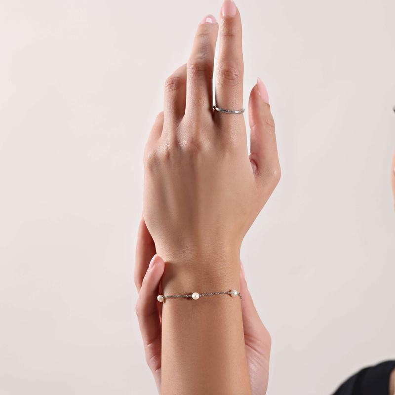 Penelope Pearl Adjustable Bracelet 3