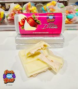 Viral White Chocolate Strawberry Dream Bar 75g - With Freeze Dried Strawberries Best Before May 25