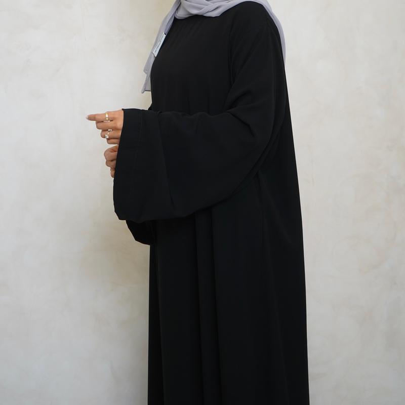 Mary’s Closed Abaya Black 2